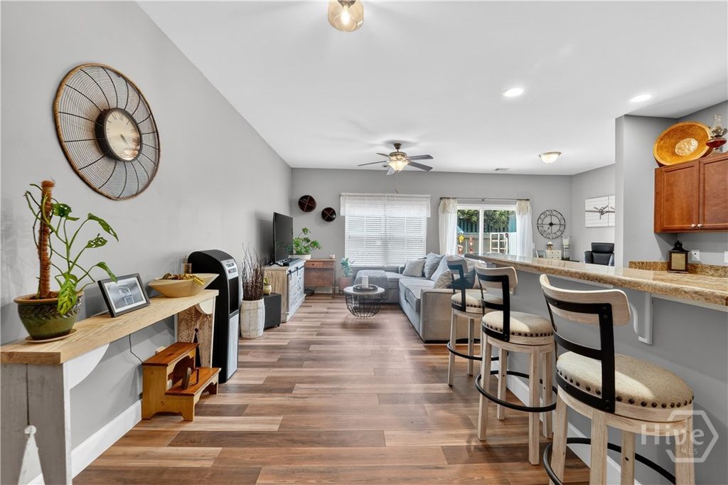 Image 12 of property listing at 40 Cantle Drive, Richmond Hill, GA 31324