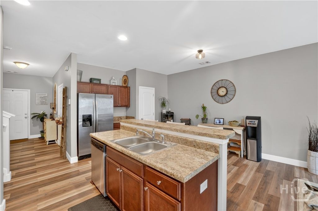 Image 15 of property listing at 40 Cantle Drive, Richmond Hill, GA 31324
