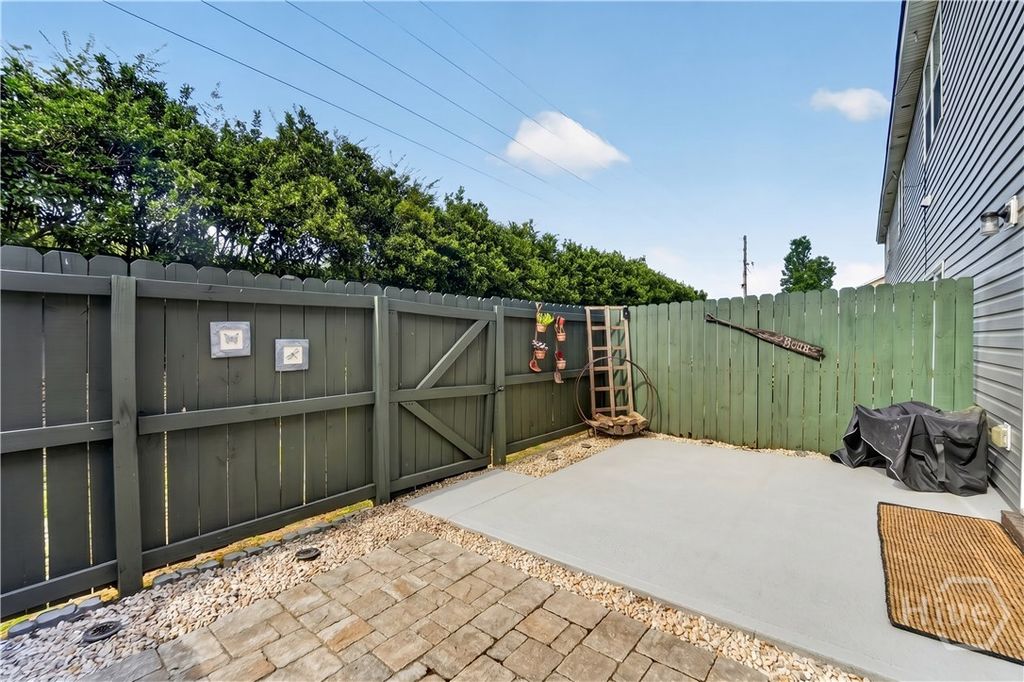 Image 36 of property listing at 40 Cantle Drive, Richmond Hill, GA 31324