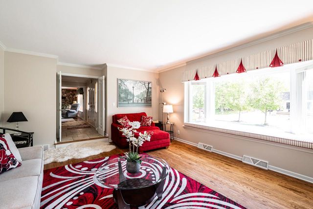 9439 N Broadmoor ROAD, Bayside, WI 53217