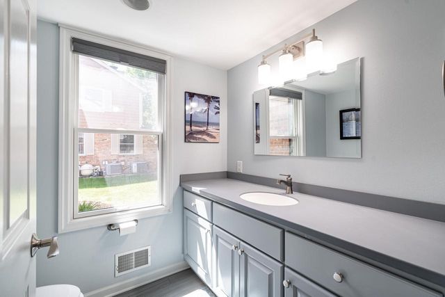 9439 N Broadmoor ROAD, Bayside, WI 53217
