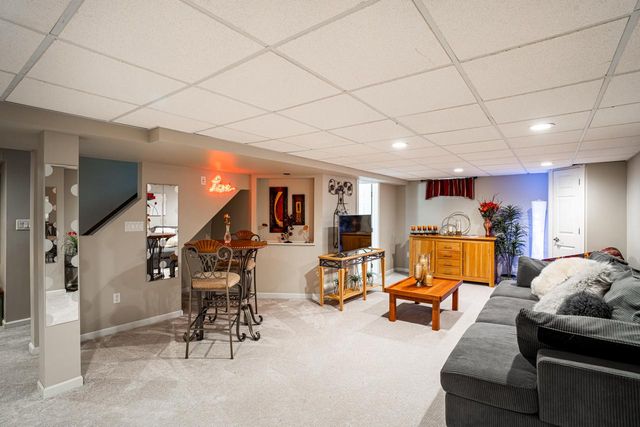 9439 N Broadmoor ROAD, Bayside, WI 53217