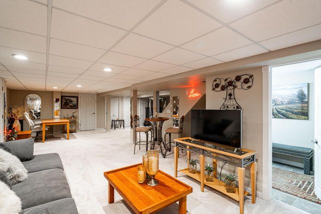 9439 N Broadmoor ROAD, Bayside, WI 53217