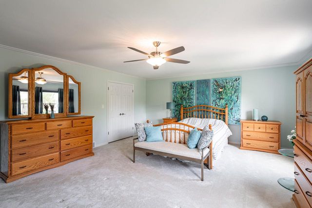 9439 N Broadmoor ROAD, Bayside, WI 53217