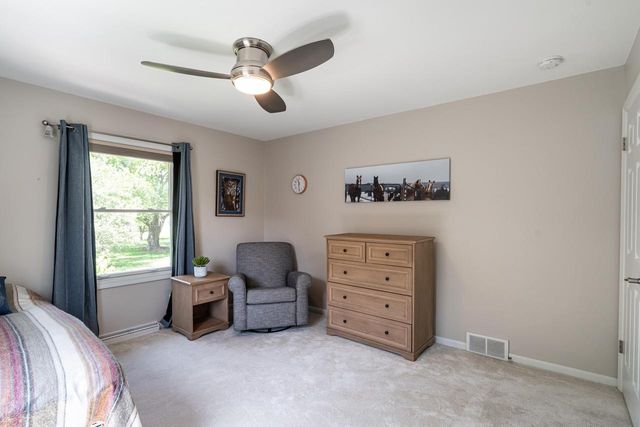 9439 N Broadmoor ROAD, Bayside, WI 53217