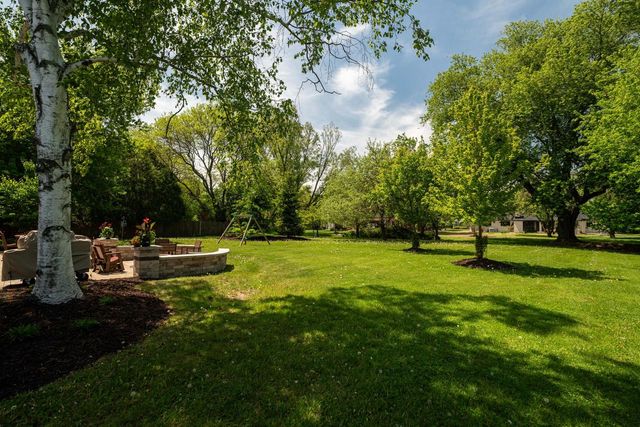 9439 N Broadmoor ROAD, Bayside, WI 53217