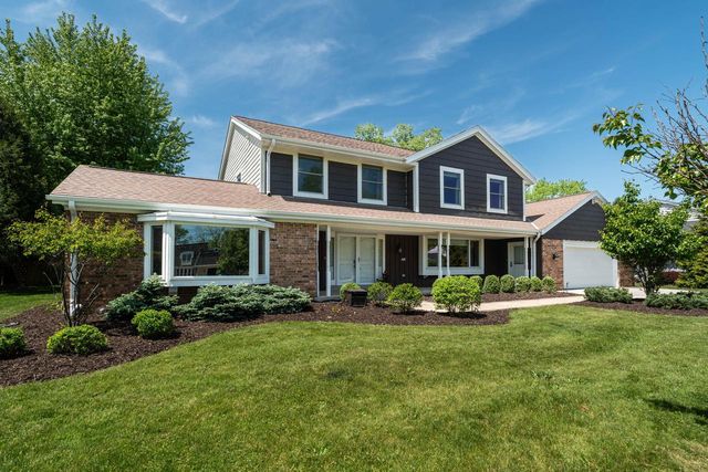9439 N Broadmoor ROAD, Bayside, WI 53217