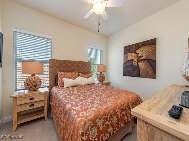 7810 Martino CIR, Naples, FL 34112