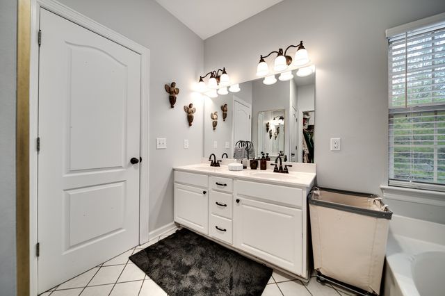 118 River Chase, Hendersonville, TN 37075