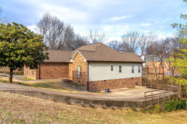 118 River Chase, Hendersonville, TN 37075