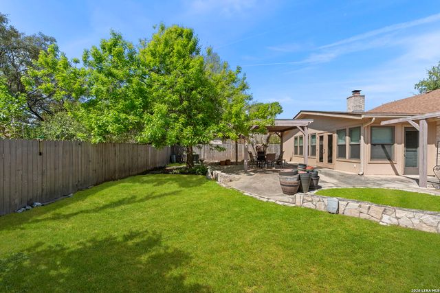 2422 Shadow Cliff St, San Antonio, TX 78232