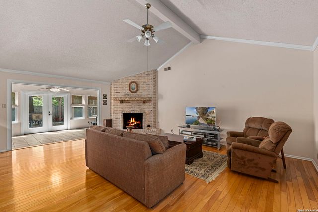 2422 Shadow Cliff St, San Antonio, TX 78232