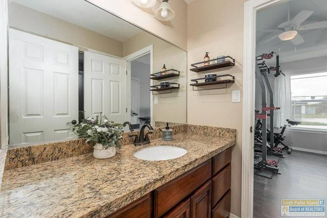 7001 Lago Vista Blvd., Brownsville, TX 78520