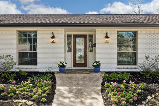 5247 Cheena Drive, Houston, TX 77096