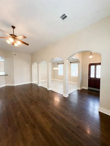 303 Lake Line Drive, Alvin, TX 77511