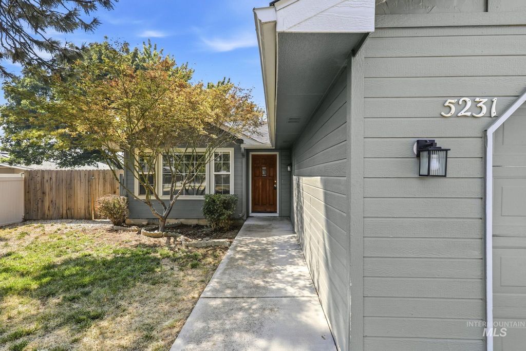 5231 W Albion Court, Boise, ID 83705 photo 2