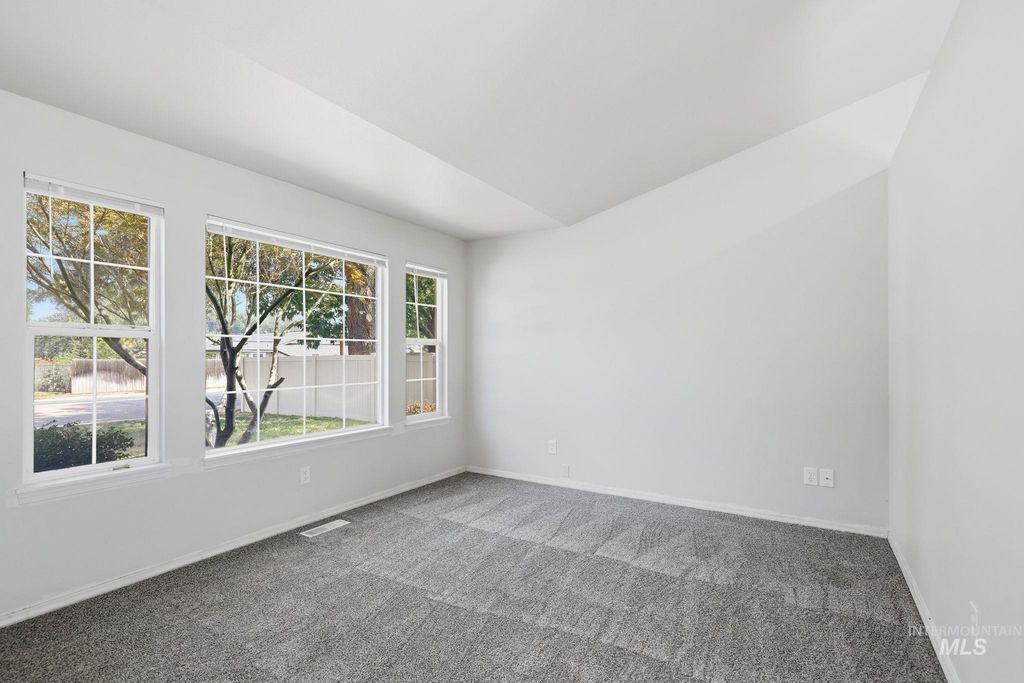 5231 W Albion Court, Boise, ID 83705 photo 5