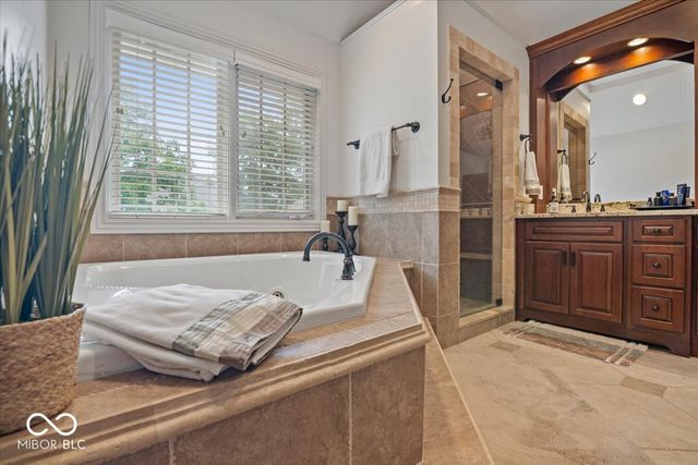 13672 Creekridge Lane, Fishers, IN 46055