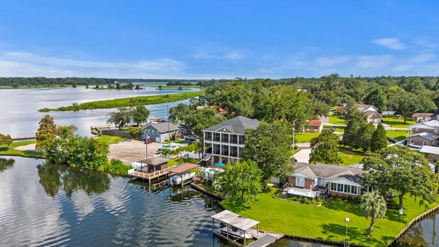 1305 Old Rice Mill Road, Moncks Corner, SC 29461