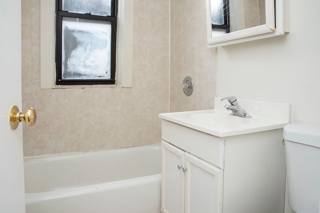 837 W Cornelia Avenue 3N, Chicago, IL 60657