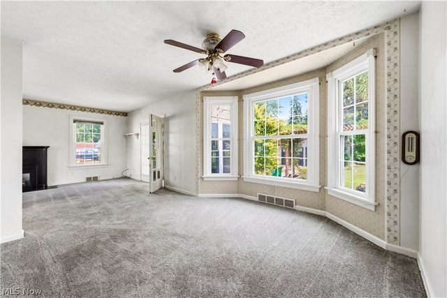 28707 Gilchrist Drive, Willowick, OH 44095
