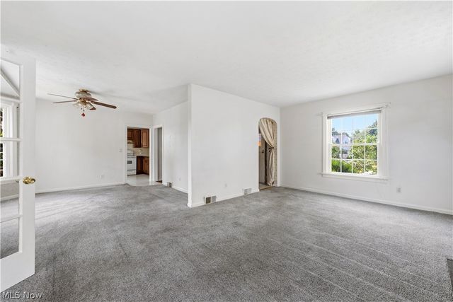 28707 Gilchrist Drive, Willowick, OH 44095