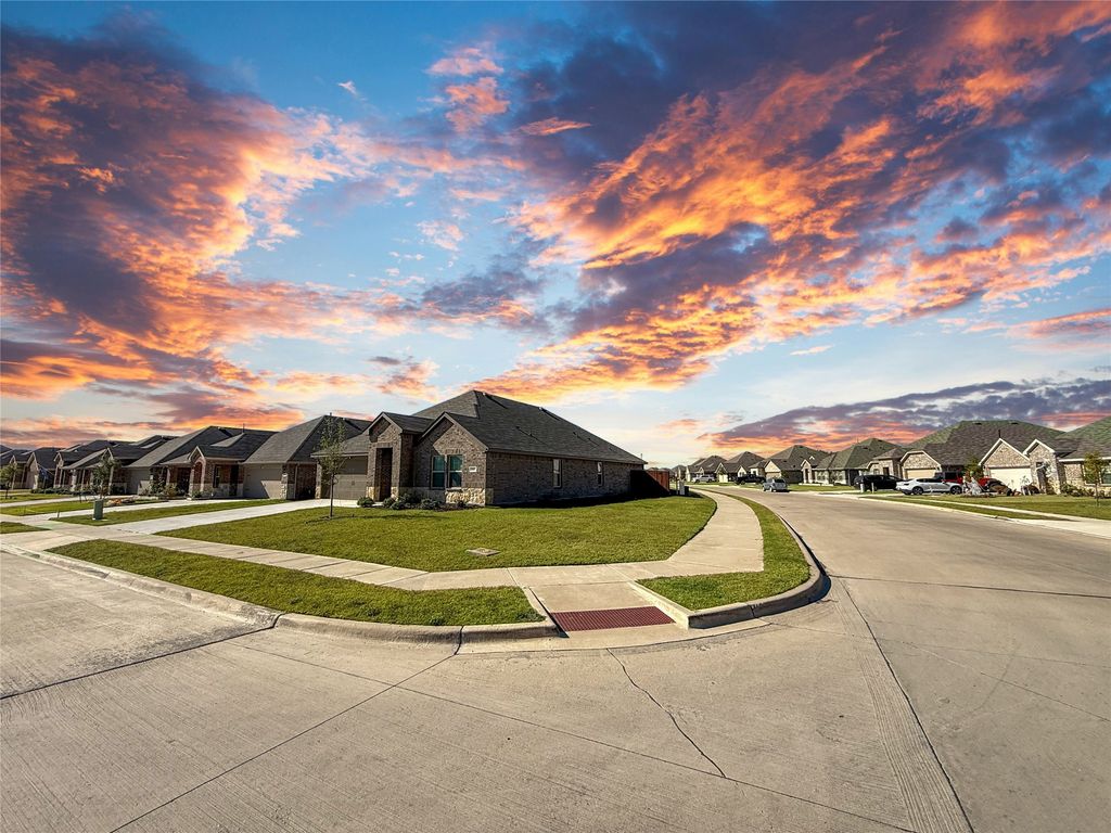 227 Happywell Lane, Caddo Mills, TX 75135