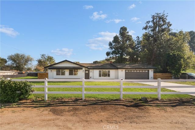 4669 California, Norco, CA 92860