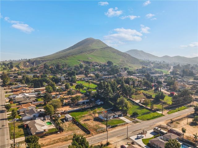 4669 California, Norco, CA 92860