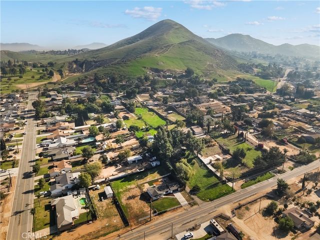 4669 California, Norco, CA 92860