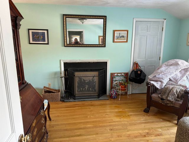 24 SHADWELL Road, Nashua, NH 03062