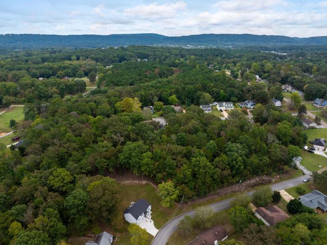 7215 Flagstone Drive, Ooltewah, TN 37363