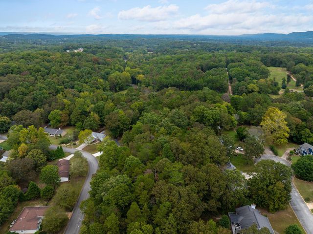 7215 Flagstone Drive, Ooltewah, TN 37363