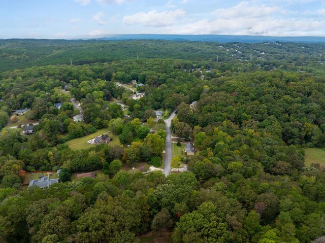 7215 Flagstone Drive, Ooltewah, TN 37363