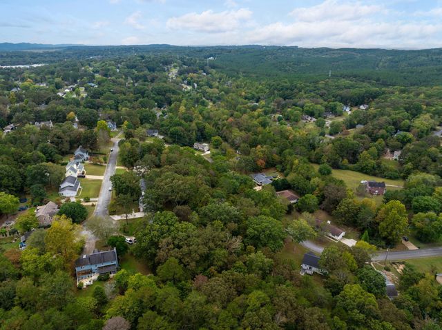 7215 Flagstone Drive, Ooltewah, TN 37363