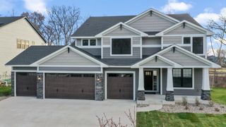 1955 Royal Boulevard N, Lake Elmo, MN 55042