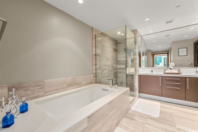 1555 Kapiolani Boulevard 1800, Honolulu, HI 96814