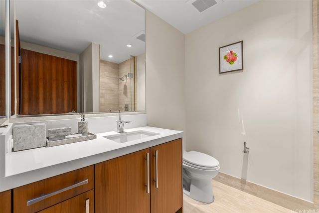1555 Kapiolani Boulevard 1800, Honolulu, HI 96814
