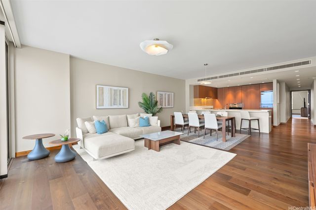 1555 Kapiolani Boulevard 1800, Honolulu, HI 96814