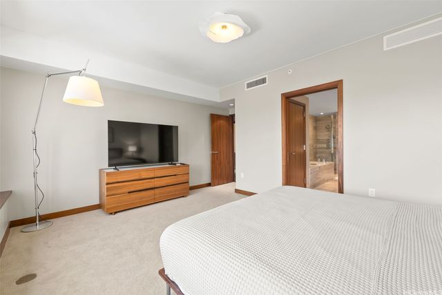 1555 Kapiolani Boulevard 1800, Honolulu, HI 96814