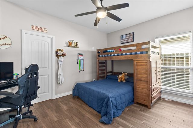 1481 Lady Claudia St, Corpus Christi, TX 78415