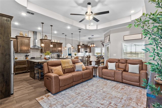1481 Lady Claudia St, Corpus Christi, TX 78415