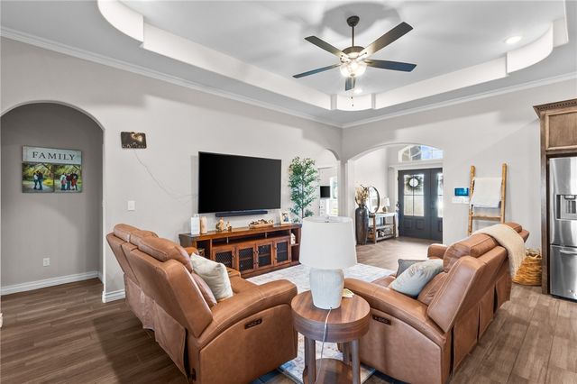 1481 Lady Claudia St, Corpus Christi, TX 78415