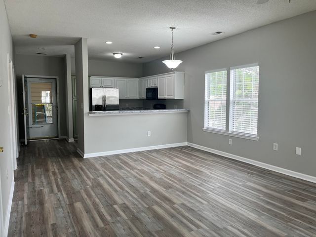 2498 Coastline Ct Unit 301, Murrells Inlet, SC 29576
