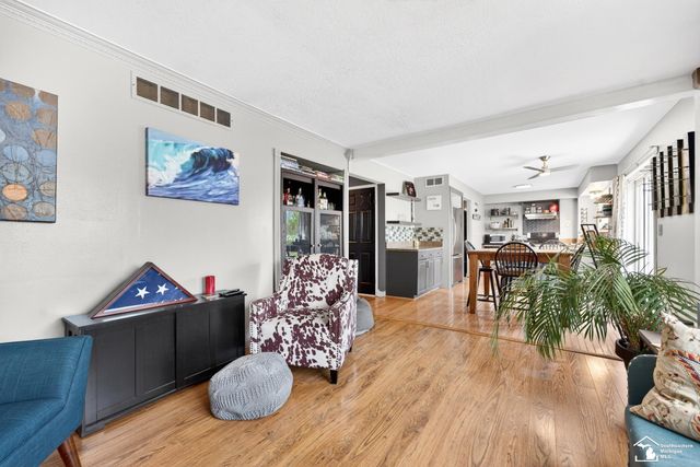 27485 Wyatt Avenue, Brownstown Twp, MI 48183