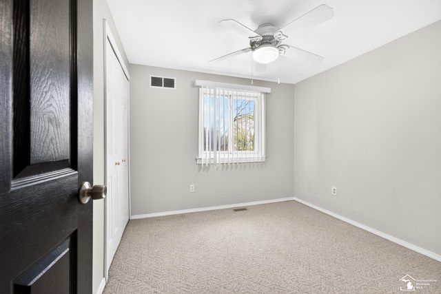 27485 Wyatt Avenue, Brownstown Twp, MI 48183