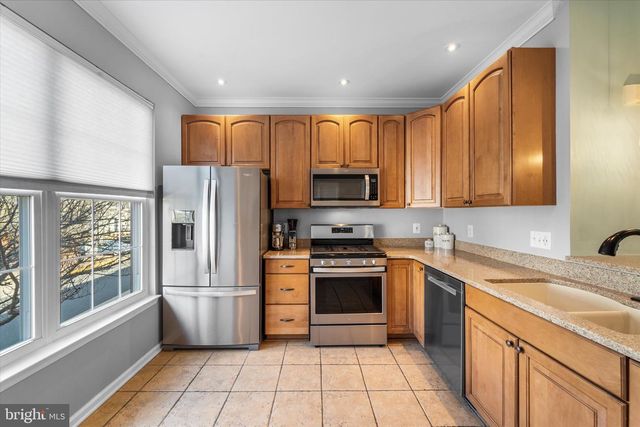 21070 TYLER TOO TER, Ashburn, VA 20147