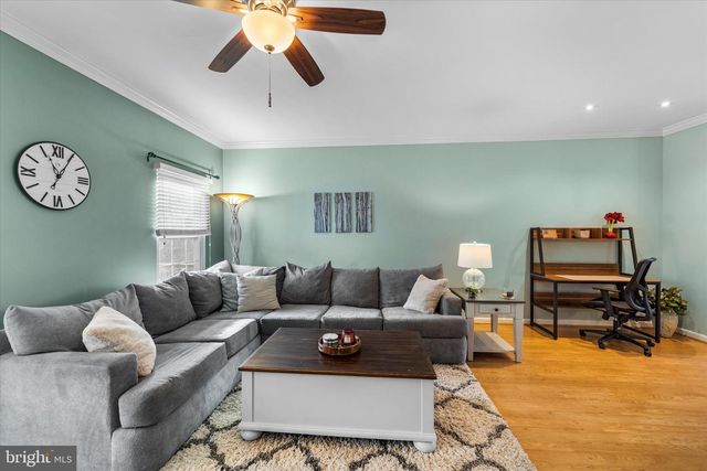 21070 TYLER TOO TER, Ashburn, VA 20147