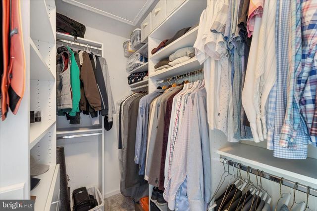 21070 TYLER TOO TER, Ashburn, VA 20147