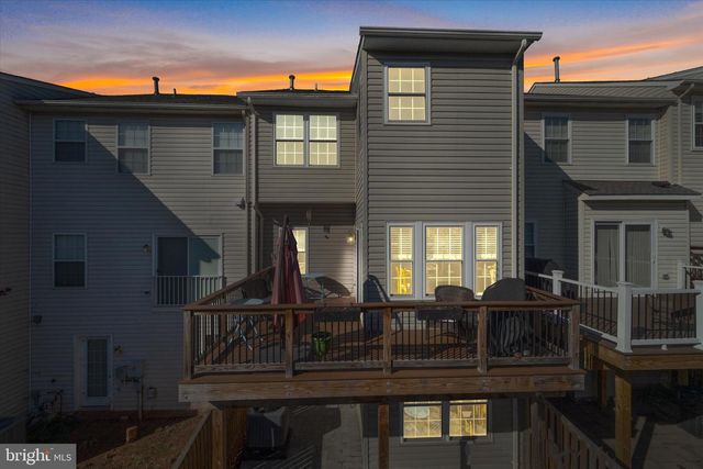 21070 TYLER TOO TER, Ashburn, VA 20147